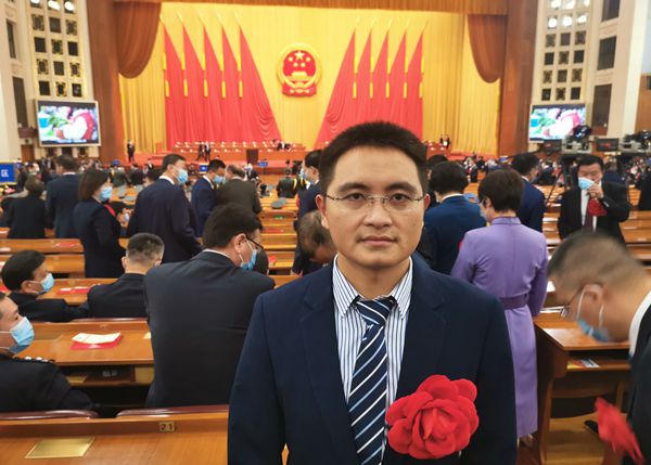 1599810638371027482.jpg 抗疫_副本.jpg